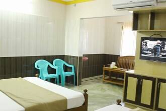 Hotel Arun Venkatesh Boarding and Lodging, Tenkasi 5
